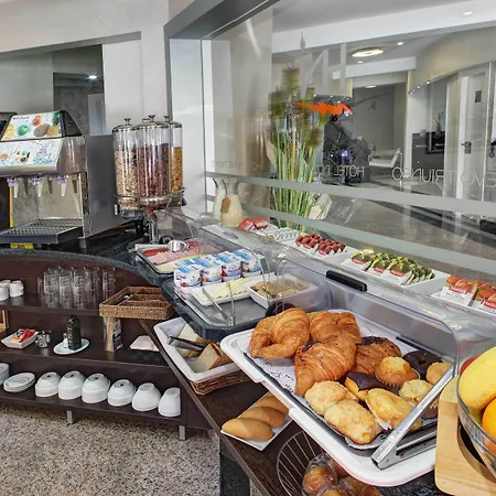 Nuevo Triunfo Hotel
