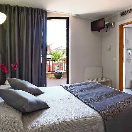 Nuevo Triunfo Barcelone