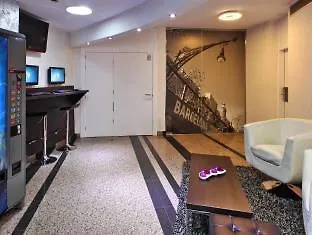 Nuevo Triunfo 2* Barcellona
